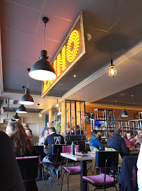 Atmosphère du Pizzeria Zaino ristorante Evian à Évian-les-Bains - n°11