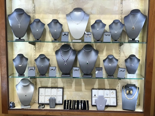 Jewelry Buyer «Bell Family Jewelers», reviews and photos, 40-21 Bell Blvd, Bayside, NY 11361, USA