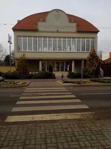 Nagykátai Városi Könyvtár és Művelődési Központ - Könyvtár