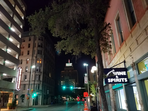Liquor Store «Riverwalk Wines & Spirits», reviews and photos, 405 E Commerce St, San Antonio, TX 78205, USA