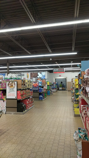 Supermarket «ALDI», reviews and photos, 4833 Oakton St, Skokie, IL 60077, USA