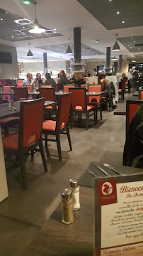 Atmosphère du Restaurant Au Champ Du Coq à Meyzieu - n°11