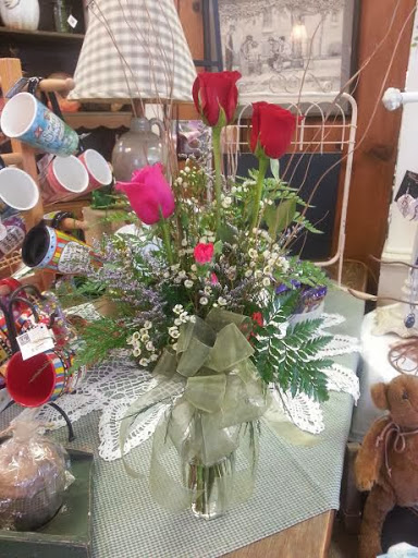 Lodge «The Farmhouse Inn», reviews and photos, 108 W Swan St, Centerville, TN 37033, USA