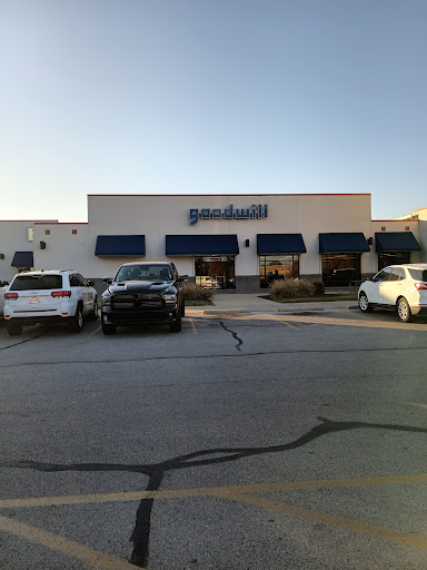 Goodwill, 2600 W Sylvania Ave # 107, Toledo, OH 43613, Thrift Store