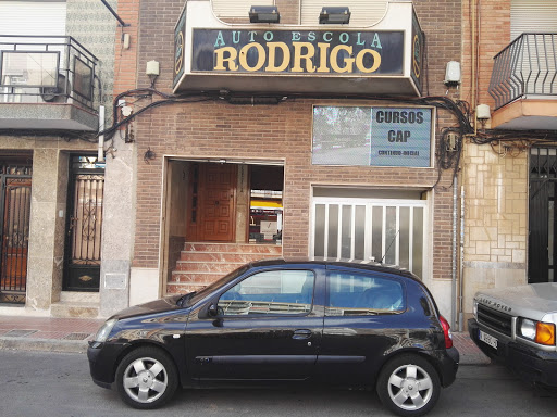 RODRIGO AUTOESCUELAS, Autoescuela en Puçol,Valencia