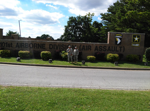 Army & Navy Surplus Shop «US Patriot Tactical», reviews and photos, 16298 Fort Campbell Blvd, Oak Grove, KY 42262, USA