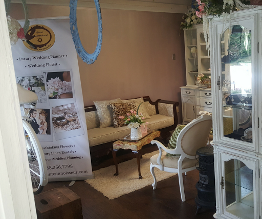 Event Connoisseur Flowers & Gifts, 39 New London Turnpike #116, Glastonbury, CT 06033, USA, 