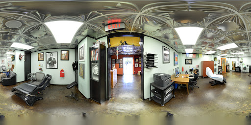 Tattoo Shop «Paper Crane Studio», reviews and photos, 530 E Broadway, Long Beach, CA 90802, USA