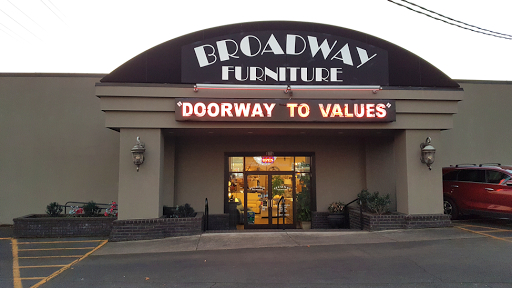 Broadway Furniture, 11875 SW Pacific Hwy, Tigard, OR 97223, USA, 