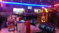 Atmosphère du Restaurant américain Memphis - Restaurant Diner - Bourgoin à Bourgoin-Jallieu - n°5