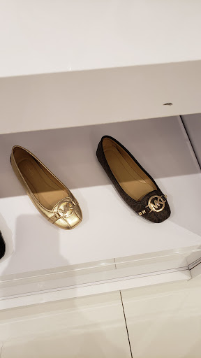 Fashion Accessories Store «Michael Kors», reviews and photos, 27 N Michigan Ave, Atlantic City, NJ 08401, USA