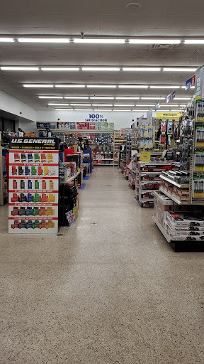 Hardware Store «Harbor Freight Tools», reviews and photos, 904 N Lake St, Aurora, IL 60506, USA