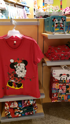 Toy Store «Disney Store», reviews and photos, E Golf Rd & N Meacham Rd, Schaumburg, IL 60173, USA