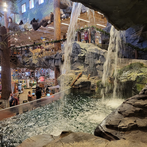 Sporting Goods Store «Bass Pro Shops», reviews and photos, 1356 Bass Pro Dr, Manteca, CA 95337, USA
