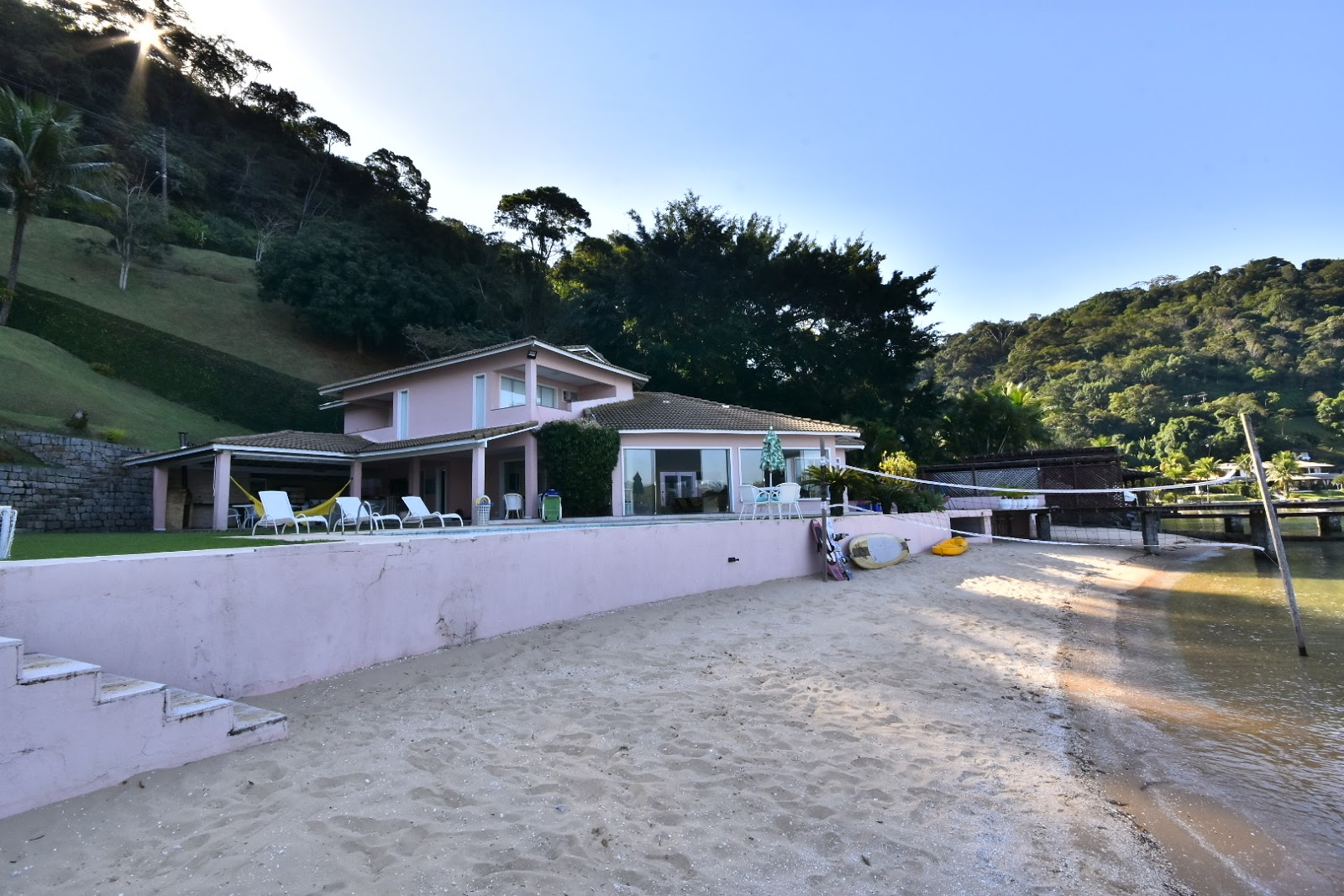Foto von Caieirinha Beach mit beiger sand Oberfläche