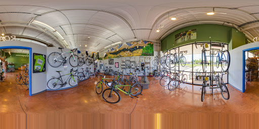 Bicycle Store «Treads Bicycle Outfitters», reviews and photos, 16701 E Iliff Ave, Aurora, CO 80013, USA