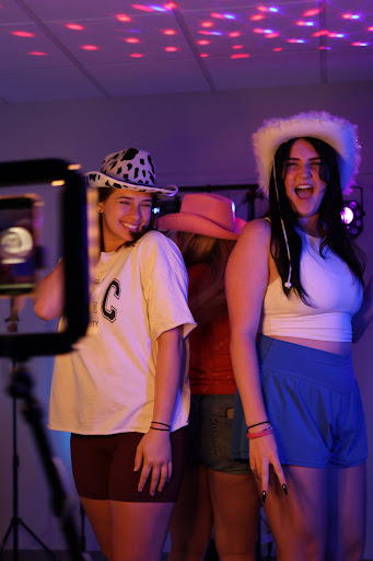 360 Photo Booth Rental Photo Booth Near Me Canary Capital Rentals image