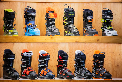 Ski Shop «evo Seattle Store», reviews and photos, 3500 Stone Way N, Seattle, WA 98103, USA