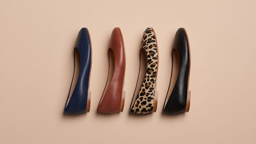 Shoe Store «Clarks», reviews and photos, 845 N Michigan Ave, Chicago, IL 60611, USA