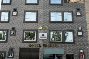 Hotel Deluxe Johar Town Lahore image
