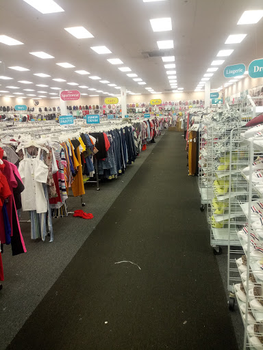 Clothing Store «Citi Trends», reviews and photos, 1501 Apple Ave, Muskegon, MI 49442, USA