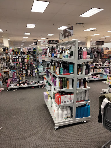 Clothing Store «Burlington Coat Factory», reviews and photos, 3050 N 5th Street Hwy, Reading, PA 19605, USA