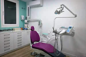 Arapiles Dental | Clínica dental en Madrid image