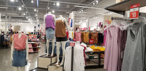 Shopping Mall «Orlando Outlet Marketplace», reviews and photos, 5269 International Dr, Orlando, FL 32819, USA