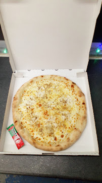 Pizza du Pizzas à emporter Pizza Stefana à Etrembières - n°13
