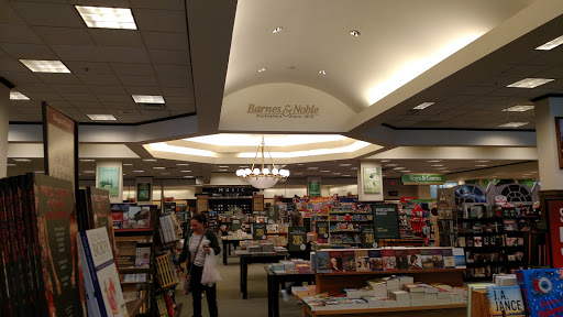 Book Store «Barnes & Noble», reviews and photos, 13751 S Tamiami Trail, Fort Myers, FL 33912, USA