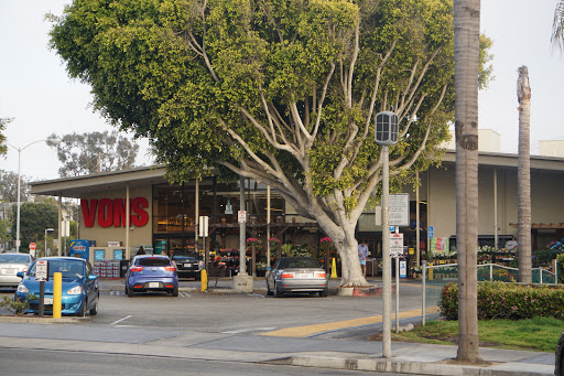 Grocery Store «Vons», reviews and photos, 410 Manhattan Beach Blvd, Manhattan Beach, CA 90266, USA