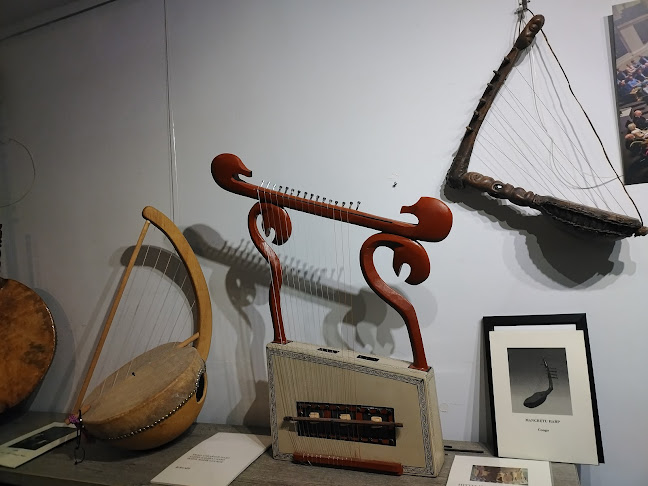Luc Vanlaere Harpist - Museum