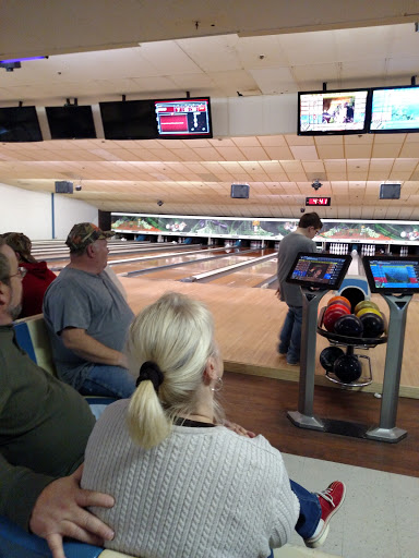 Bowling Alley «Strike Zone Lanes», reviews and photos, 300 Packer St, Sunbury, PA 17801, USA