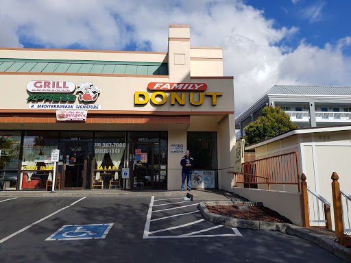 Donut Shop «Family Donut Shop», reviews and photos, 2100 N Northgate Way, Seattle, WA 98133, USA