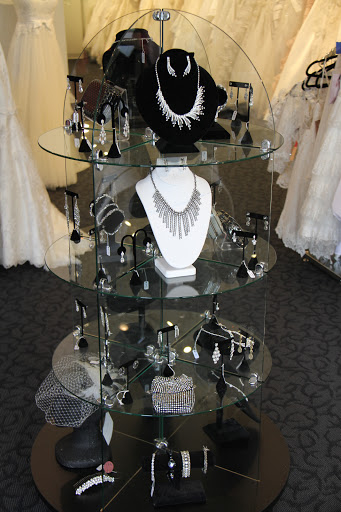 Bridal Shop «Le Dress Boutique, Discount Wedding and Evening Dresses», reviews and photos, 206 Johnson Ferry Rd, Sandy Springs, GA 30328, USA