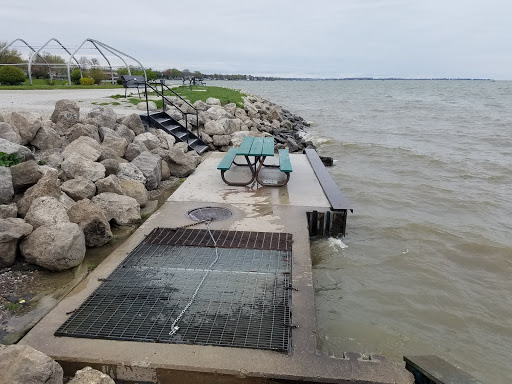 Memorial Park «Veterans Memorial Park», reviews and photos, 32400 Jefferson Ave, St Clair Shores, MI 48082, USA