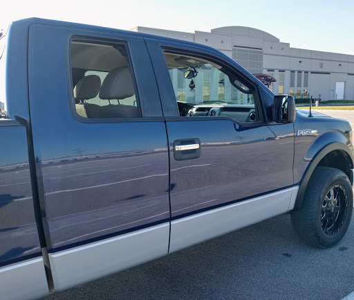 Car Dealer «Jim Butner Auto Inc», reviews and photos, 205 W Lewis and Clark Pkwy, Clarksville, IN 47129, USA