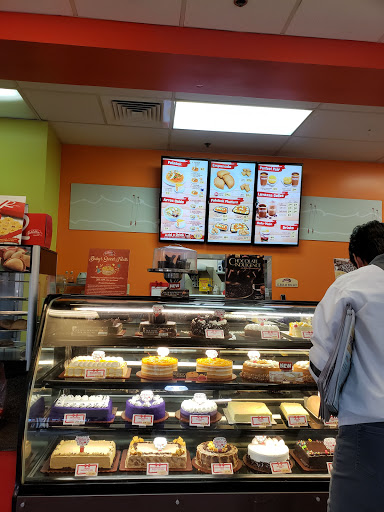 Shopping Mall «Vallejo Plaza Shopping Center», reviews and photos, 3325 Sonoma Blvd, Vallejo, CA 94590, USA