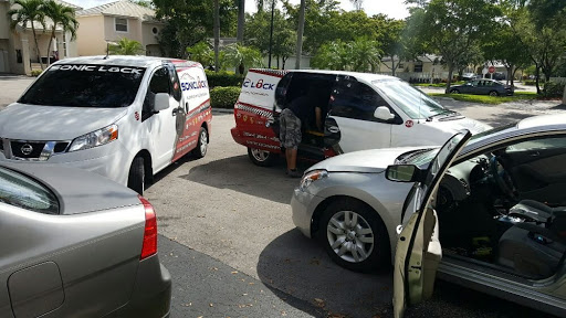 Towing Service «Sonic Lock N Tow, LLC.», reviews and photos, 728 NW 9th Ave, Fort Lauderdale, FL 33311, USA