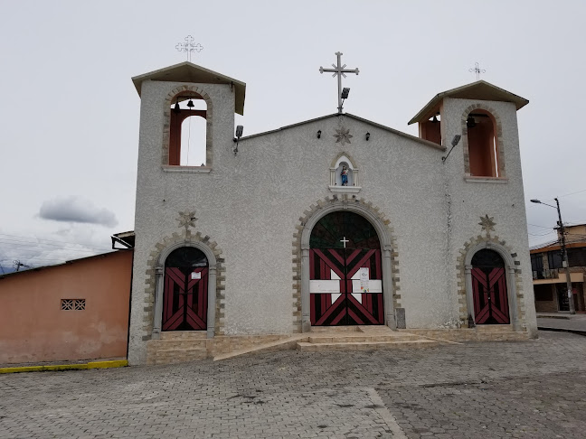 Opiniones de Iglesia De San Carlos De Alangasí en Quito - Iglesia