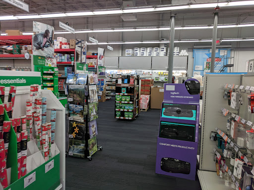 Office Supply Store «Staples», reviews and photos, 1104 W Broad St, Falls Church, VA 22046, USA