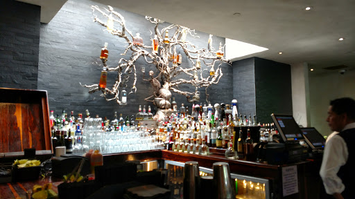 Shopping Mall «Crystal Cove Shopping Center», reviews and photos, 7845-8085 East Coast Hwy, Newport Beach, CA 92657, USA