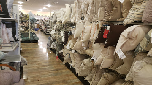 Department Store «HomeGoods», reviews and photos, 4201 Towne Center Dr, Louisville, KY 40241, USA