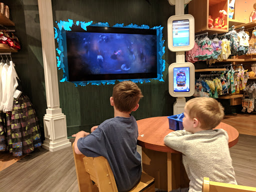 Toy Store «Disney Store», reviews and photos, 587 E Shaw Ave, Fresno, CA 93710, USA