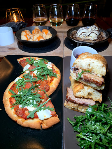 Wine Bar «District Wine», reviews and photos, 144 Linden Ave, Long Beach, CA 90802, USA