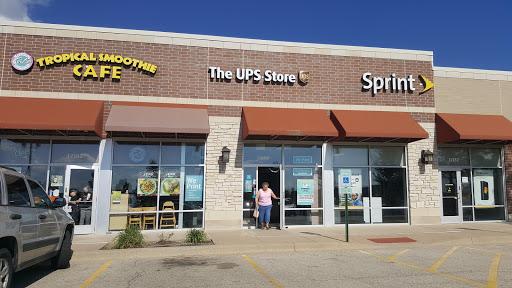 Shipping and Mailing Service «The UPS Store», reviews and photos, 12172 IL-47, Huntley, IL 60142, USA