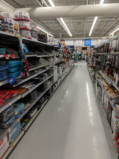 Discount Store «Walmart», reviews and photos, 199 JT Connell Hwy, Newport, RI 02840, USA