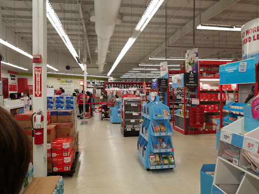 Office Supply Store «Staples», reviews and photos, 101 W Vine St, Kissimmee, FL 34741, USA