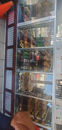 Donut Shop «Yum Yum Donuts», reviews and photos, 320 17th St, Santa Ana, CA 92706, USA