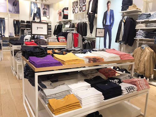 Magasin de vêtements pour hommes Jules Thionville